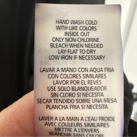 Calvin Klein Med. embellished tank, flowy, black, sleeveless, layering, fall - Picture 6 of 8